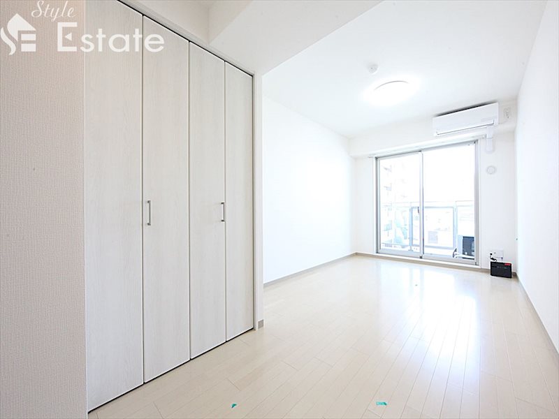 居室・リビング　内装