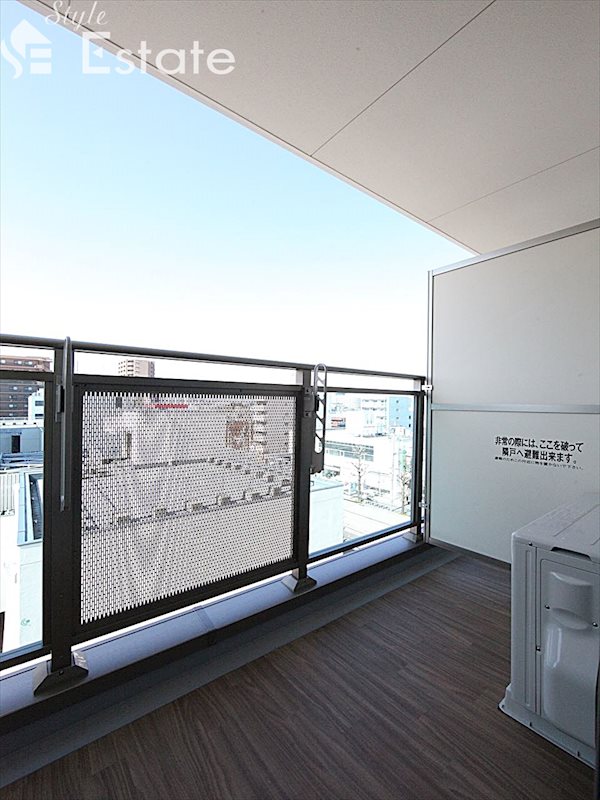 バルコニー　バルコニー