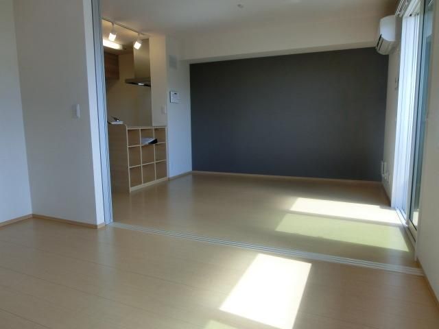 居室・リビング　※別号室参考写真です