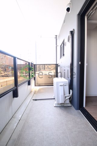 バルコニー　バルコニーからの眺めを楽しみながら食事をしませんか※同シリー