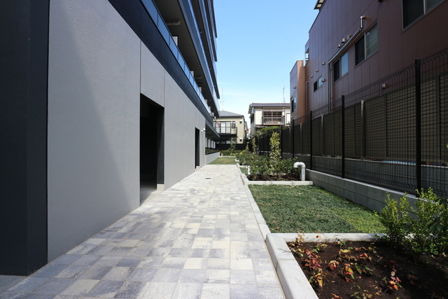 その他　敷地内/建物