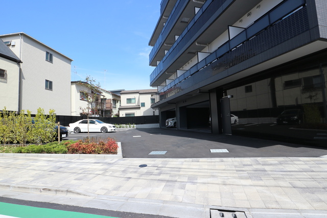 駐車場　駐車場