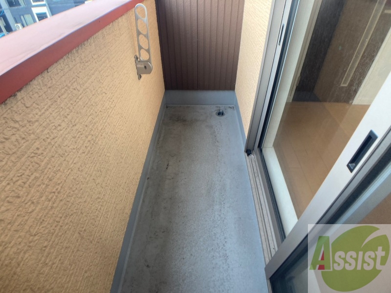 バルコニー　バルコニーです。洗濯物を干したり一息ついたりできますね！