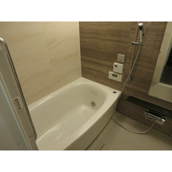 バス・シャワールーム　※別室の参考写真の為、現況優先です。