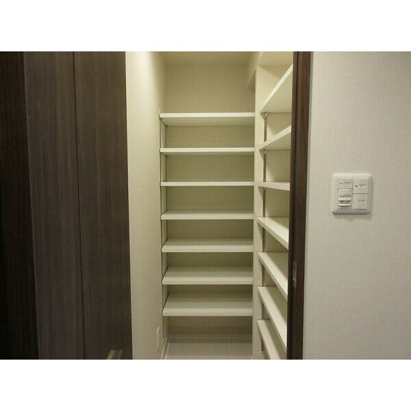 収納　※別室の参考写真の為、現況優先です。