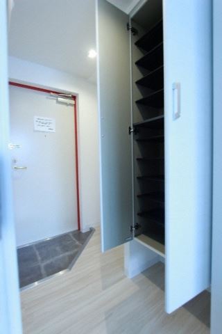 収納　シューズボックス