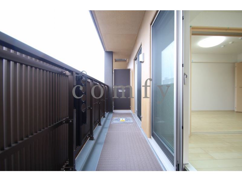 バルコニー　ワイドバルコニー