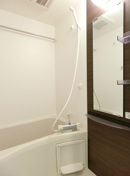 バス・シャワールーム　清潔な浴室！