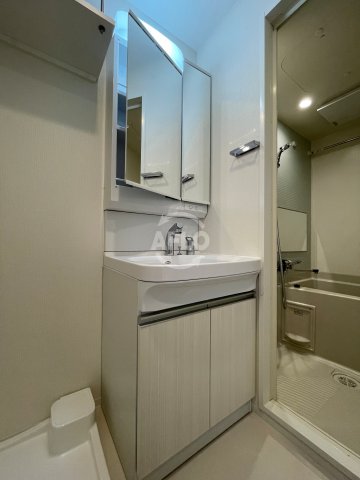 洗面設備　Quintet NAMBA　独立洗面台