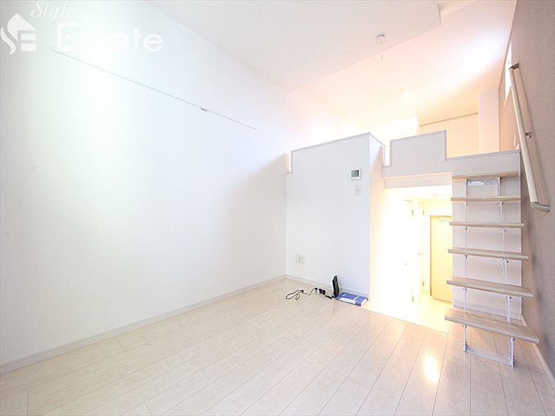 居室・リビング　内装