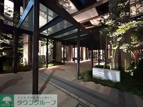 エントランス　お問合せは(株)タウンハウジング東京へ