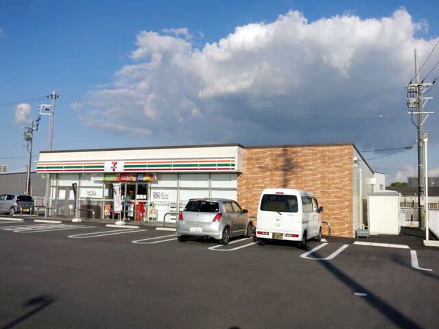 コンビニ　セブン-イレブン 岡崎針崎町店（コンビニ）まで1100m
