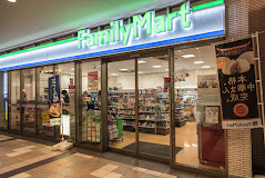 コンビニ　ファミリーマート アワーズイン阪急ツイン館店（コンビニ）まで236m