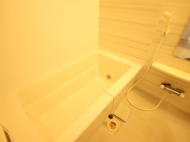 バス・シャワールーム　※別室の参考写真の為、現況優先です。