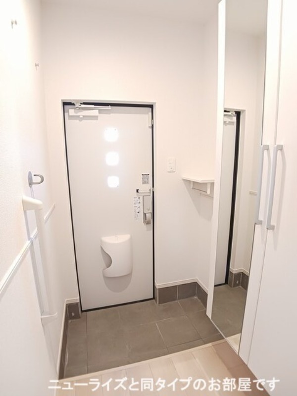 玄関　図面と現状に相違がある場合には現状を優先