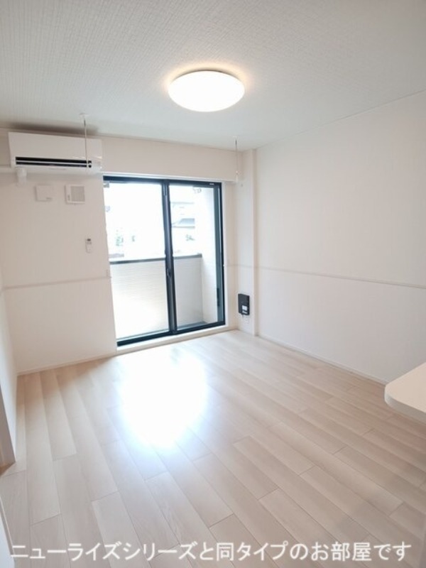 居室・リビング　図面と現状に相違がある場合には現状を優先