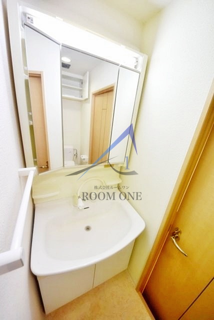 居室・リビング　独立洗面台です。