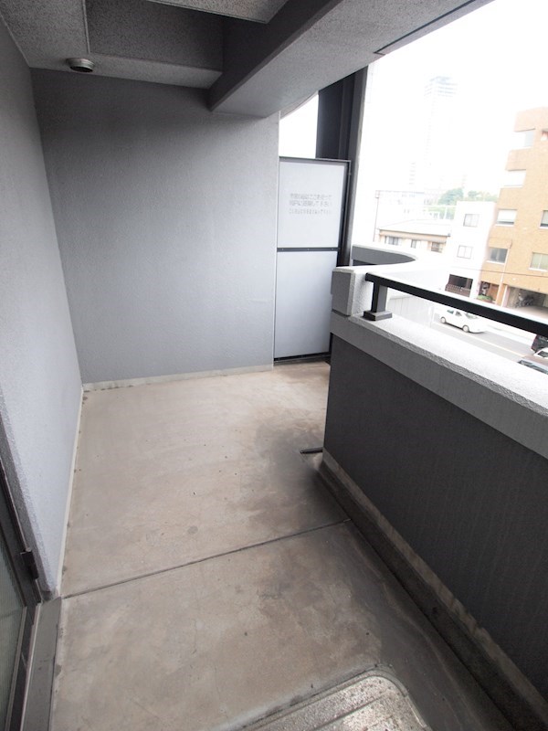 バルコニー　2面バルコニーのお部屋です。