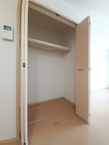 収納　たっぷりとした収納スペースです