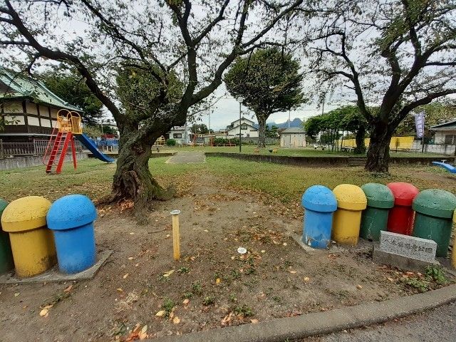 公園　八木原児童公園（公園）まで2200m