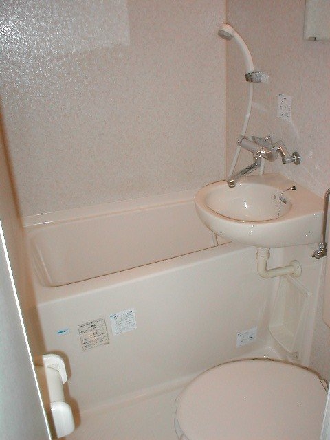 バス・シャワールーム　3点式UB