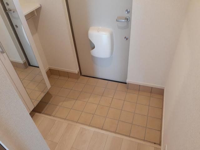 玄関　物件画像