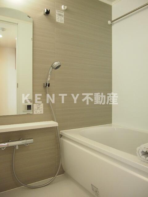 バス・シャワールーム　ゆったり過ごせるお風呂です