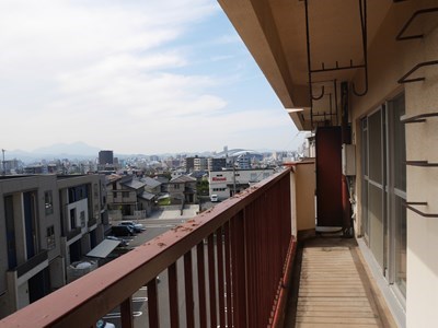 バルコニー