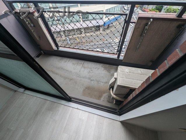 バルコニー　別部屋イメージ写真