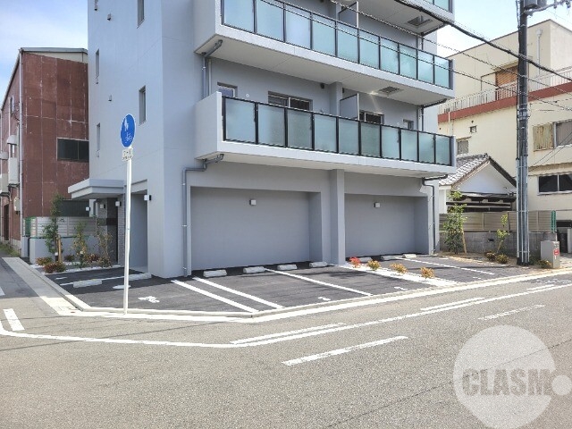 駐車場　敷地内駐車場