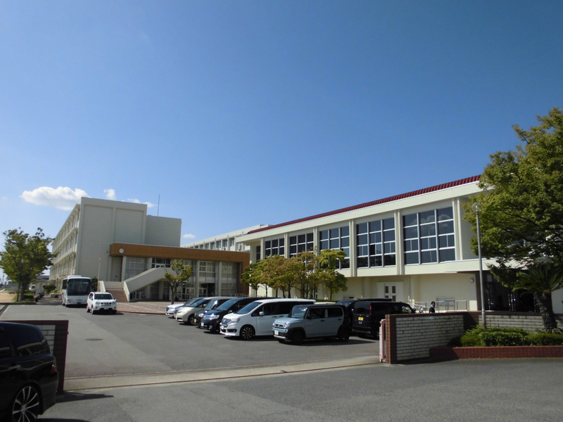 中学校　稲美北中学校（中学校）まで1918m