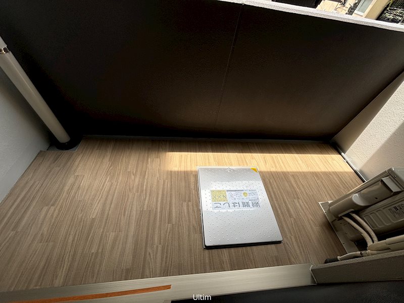 バルコニー　※同タイプの別部屋の写真です。奇数偶数階で色味が異なりますの