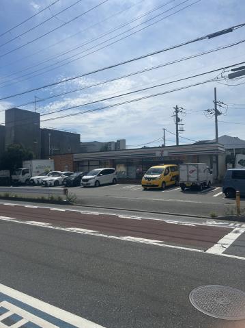 コンビニ　セブン－イレブン藤沢鵠沼海岸５丁目店（コンビニ）まで384m