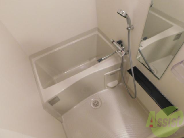 バス・シャワールーム　お湯に浸かって１日の疲れを癒やしてください