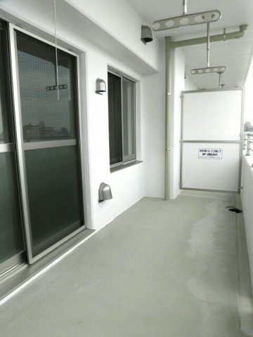 バルコニー　バルコニーがあります