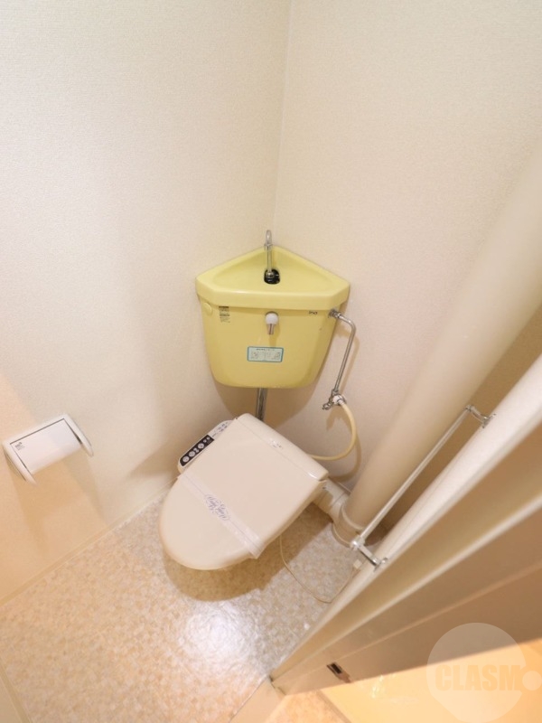 トイレ　温水洗浄便座