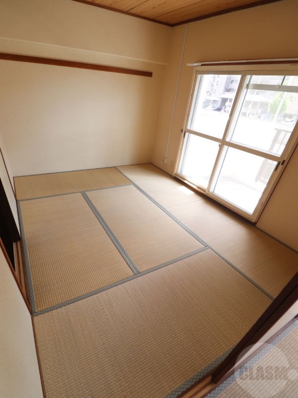 その他設備　６帖の和室です