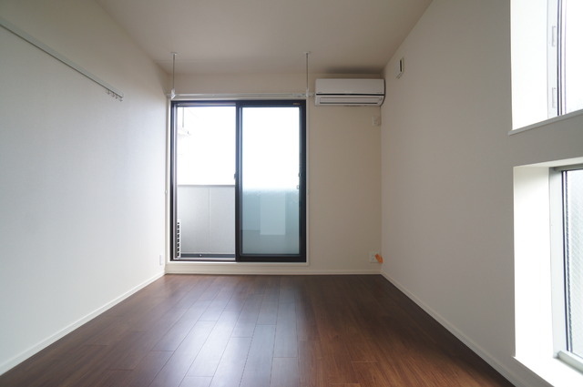 その他部屋・スペース　角部屋・２面採光なのでとても明るいお部屋です♪