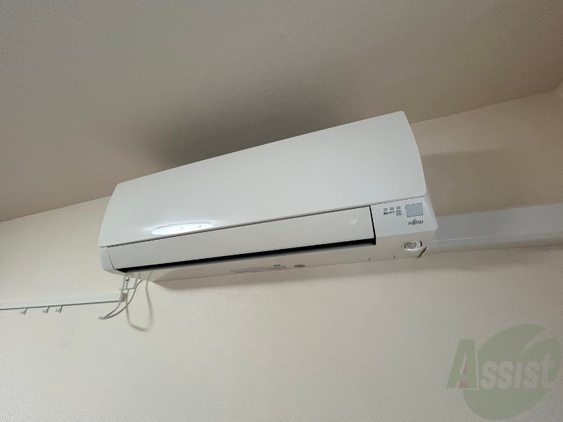 その他設備　エアコン付きで快適なリビングです！欠かせませんね。