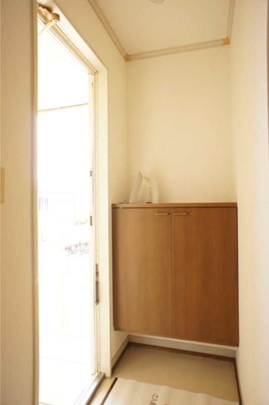 玄関　図面と現状に相違がある場合には現状を優先