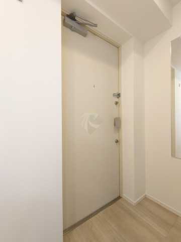 玄関　B CITY APARTMENT NAKANO EAST