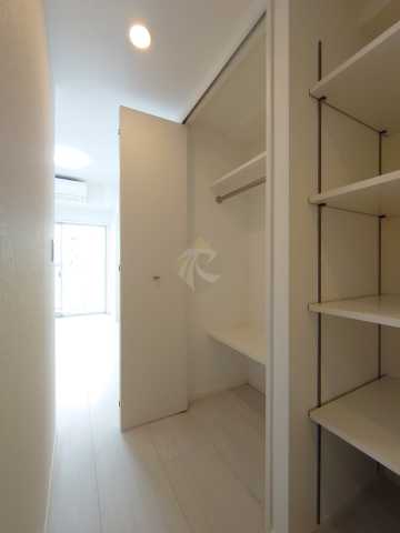 収納　B CITY APARTMENT NAKANO EAST