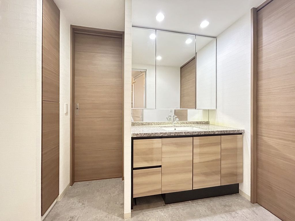 洗面設備　洗面室