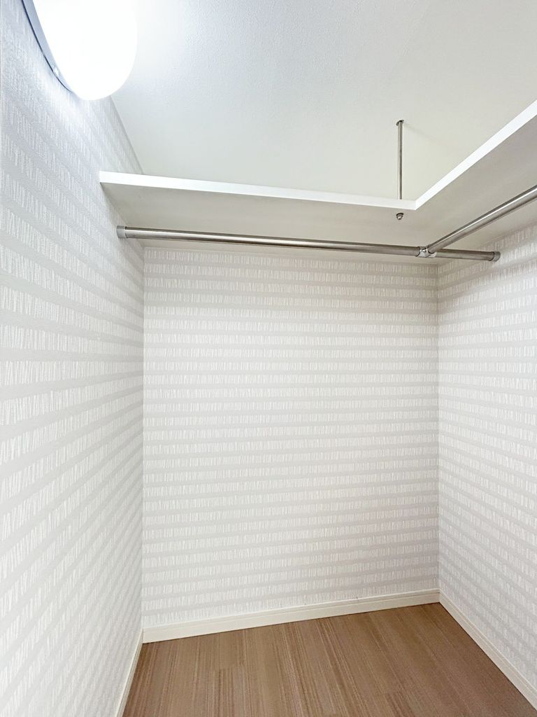 収納　ウォークインクローゼット