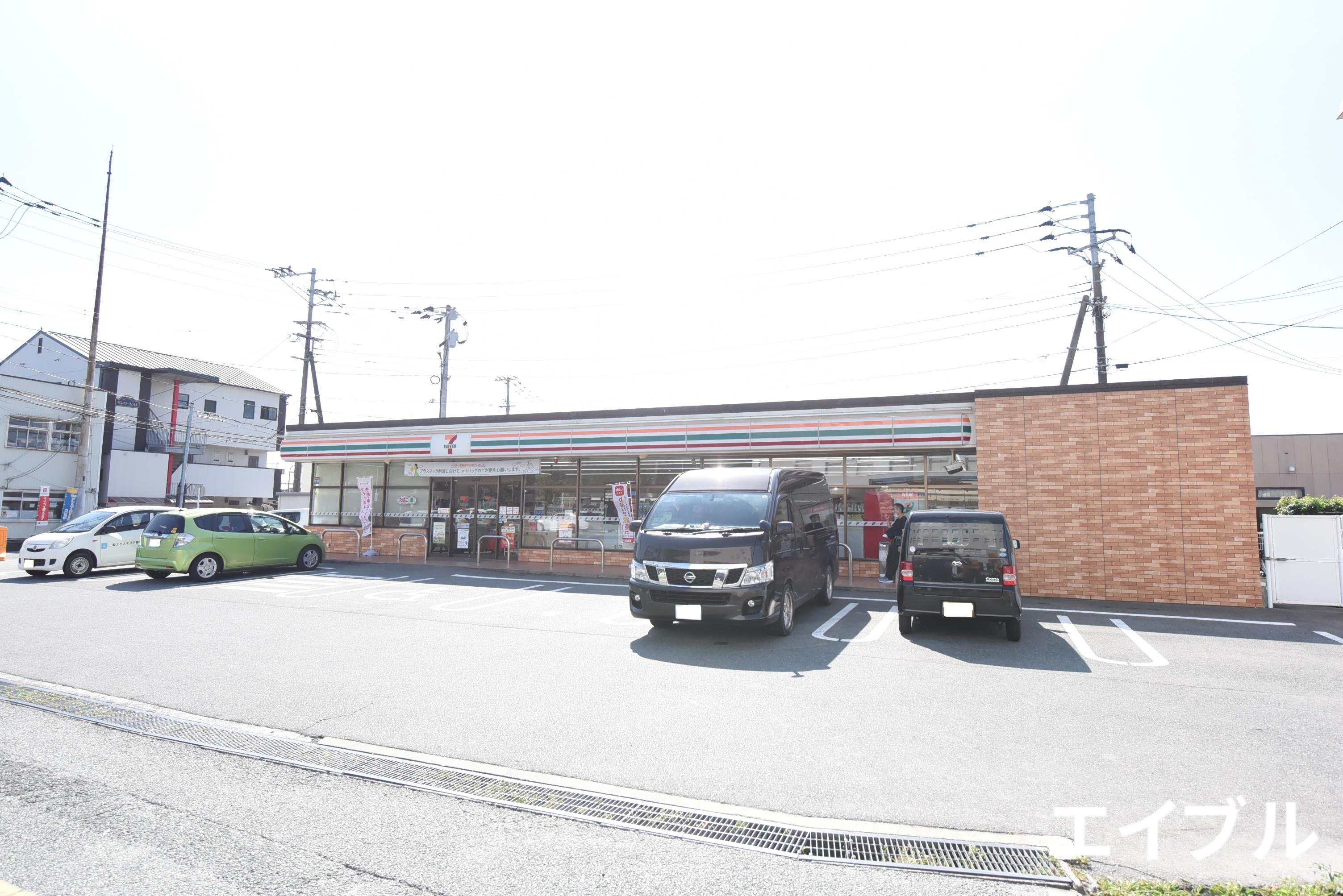 コンビニ　セブンイレブン久留米試験場駅前店（コンビニ）まで525m