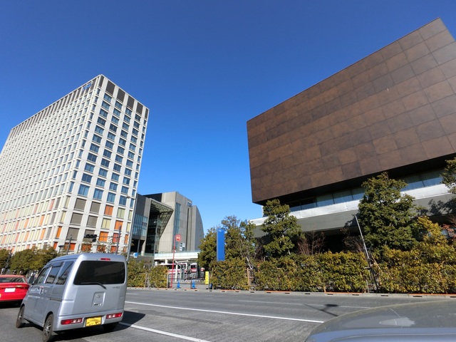 ショッピングセンター　二子玉川ライズ・ショッピングセンター・テラスマーケット（ショッピングセンター）まで1035m