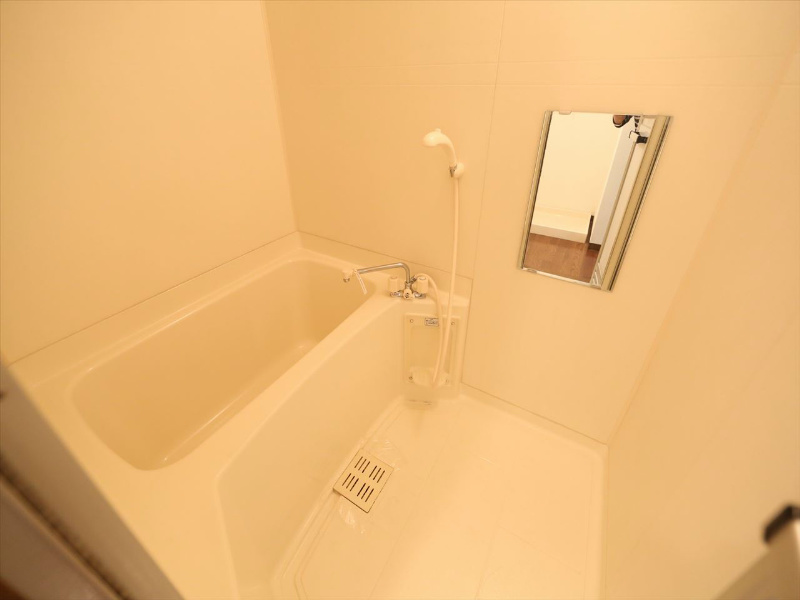 バス・シャワールーム　バスルーム　お風呂トイレ別