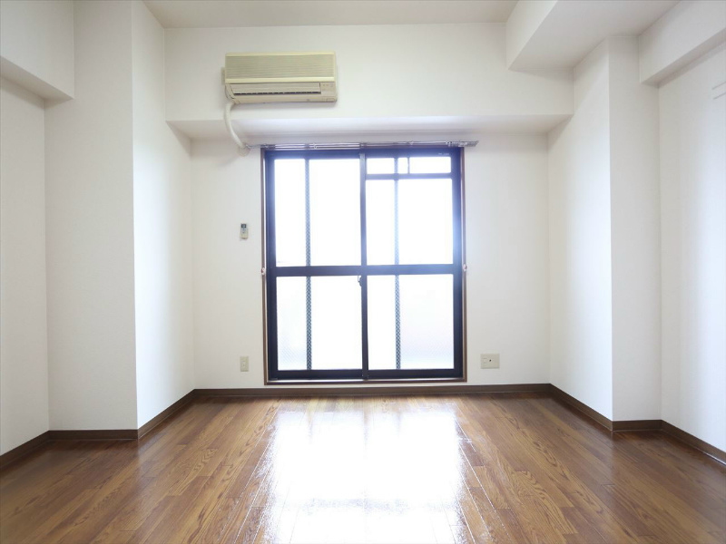 その他部屋・スペース　洋室9.0帖　エアコン付　南向バルコニー