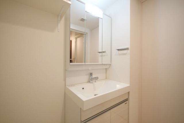 洗面設備　忙しい朝には欠かせない洗面所です