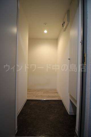 玄関　詳細は、ウィンドワード中の島までご相談下さい。